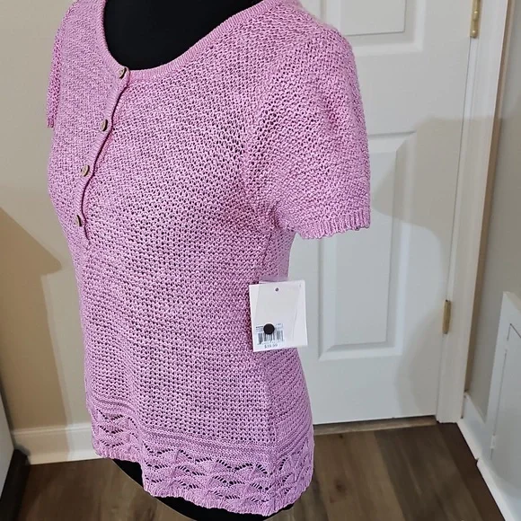 Top - Picture 6 of 16